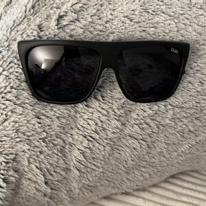 Quay x DESI PERKINS black flat top sunglasses. Never worn.
